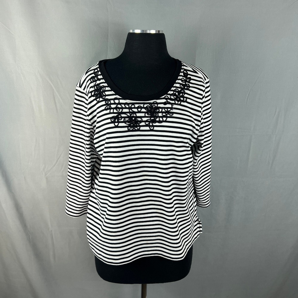 Alfred Dunner Womens Medium White Striped Cotton Rhinestone Embroidered Neck